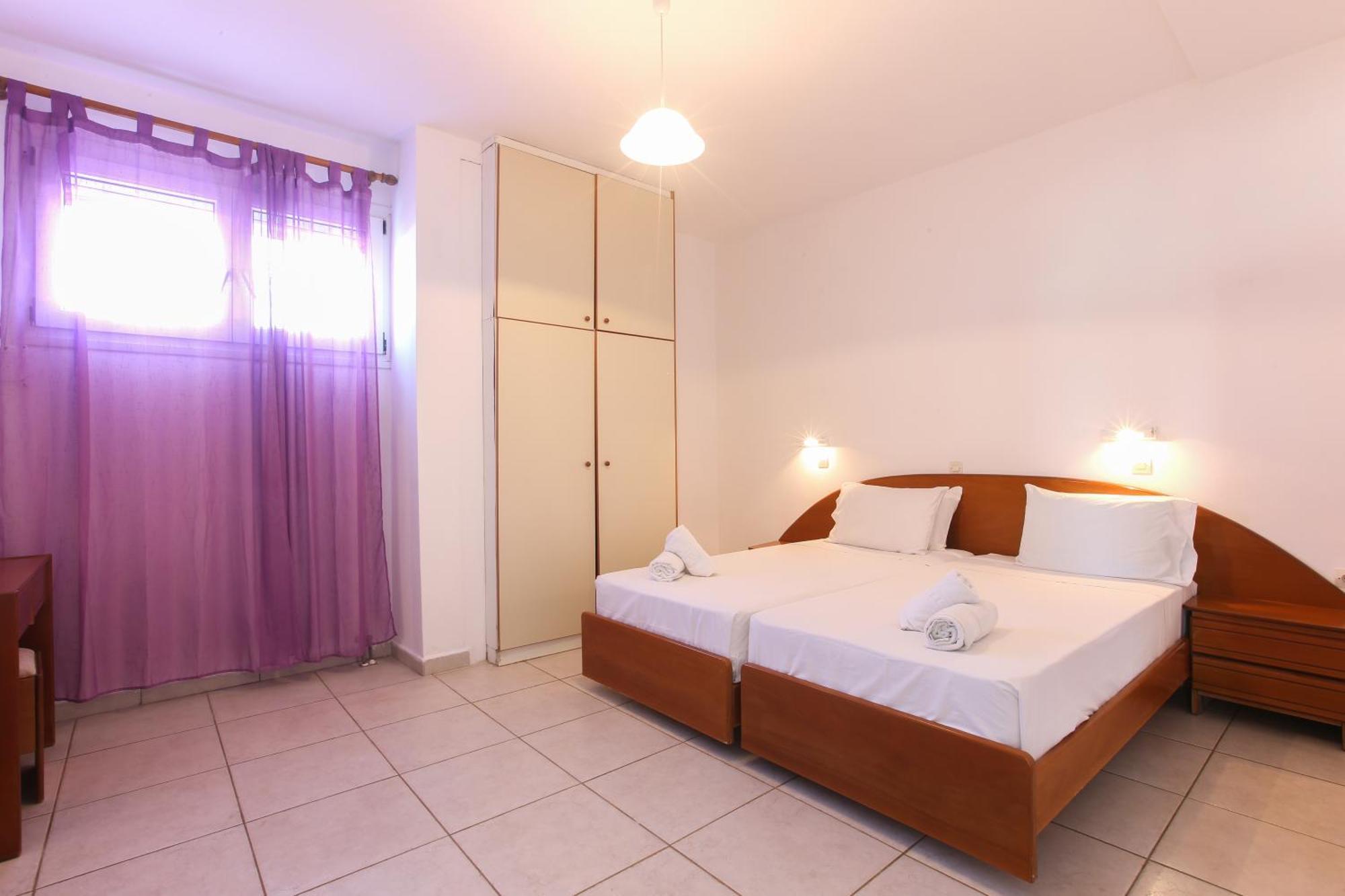 S&C Kosmos Beach Resort Roda  Buitenkant foto