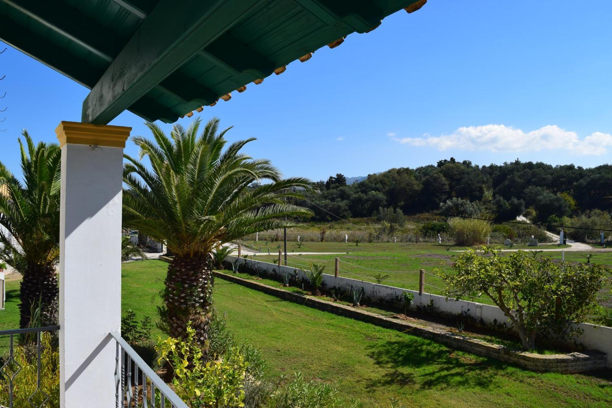 S&C Kosmos Beach Resort Roda  Buitenkant foto