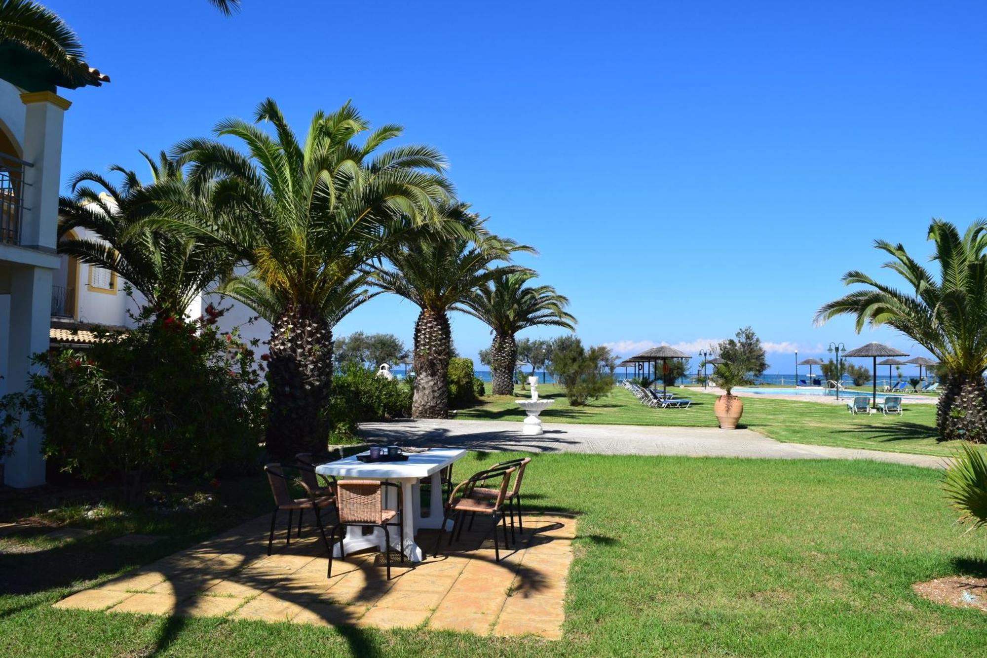 S&C Kosmos Beach Resort Roda  Buitenkant foto